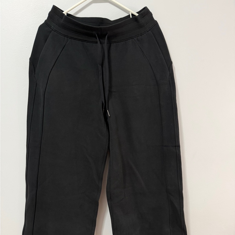 Lululemon Scuba Mid-Rise Wide-Leg Pant *Regular